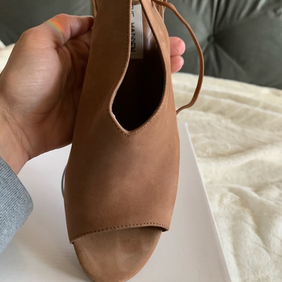 Steve Madden suede heel - Picture 2 of 4